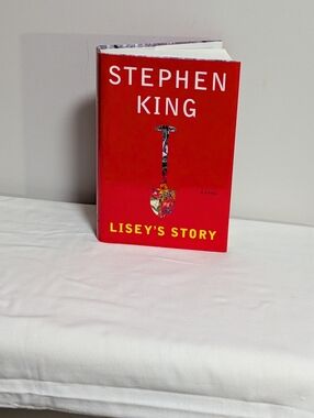 Stephen King 'Lisey's Story' Hardcover Book. Like New. Dust Cover.